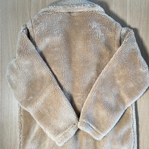 NWOT Alo Yoga Oversized Sherpa Trench - Picture 14 of 14
